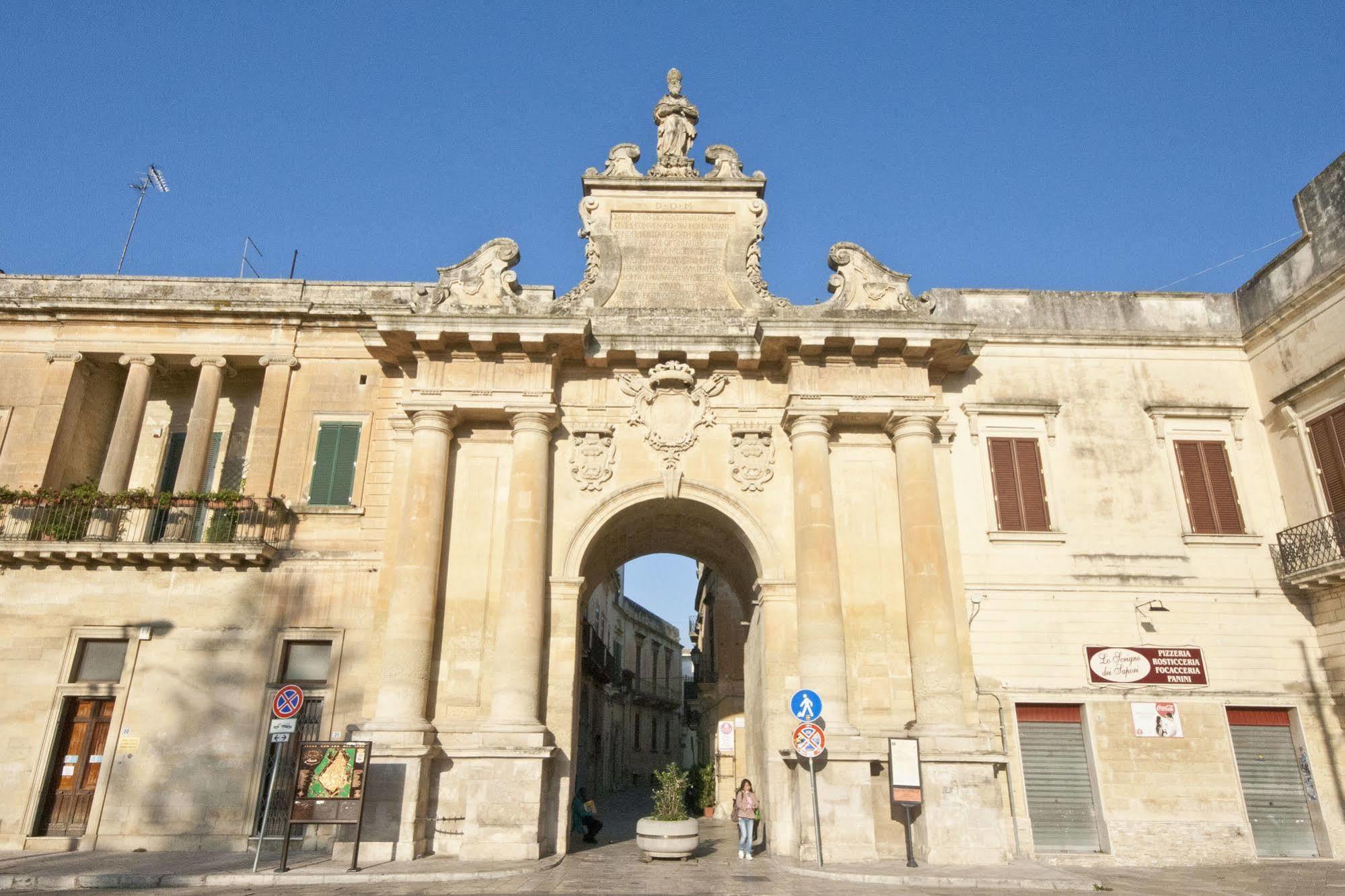 And So Panzió Lecce Kültér fotó